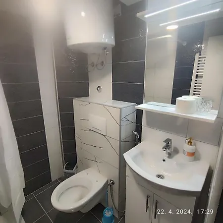 Apartman Panzió *